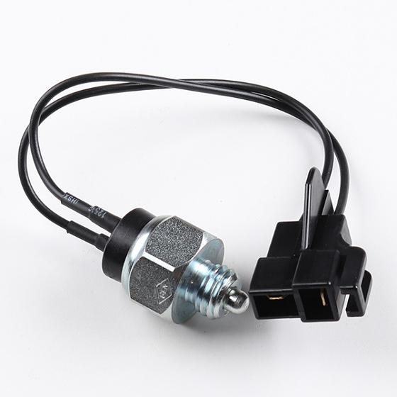 Датчик заднего хода GB-501 V501-17-640B GEN фото 1