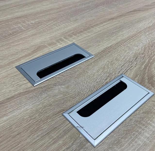 Стол менеджера (бенч-системы) на 4 человека с разделительным экраном, под заказ. фото 6