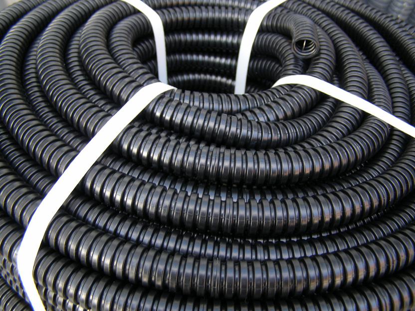 Труба ПНД 25 мм гофрированная (HF) бухта 75м фото 1