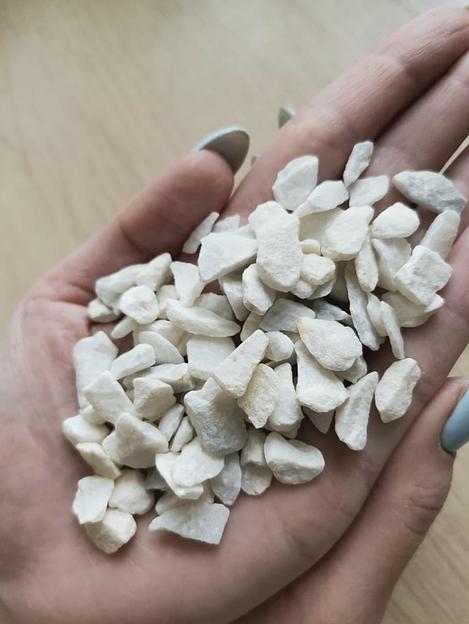 Белый мраморный щебень 5-10 мм фото 1