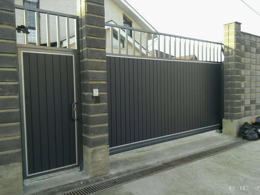 Откатные ворота с калиткой и с автоматикой «DoorHan» под заказ ОПТ  фото 1