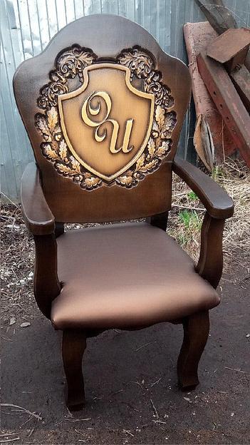 Изготовление тематического деревянного трона под заказ фото 2