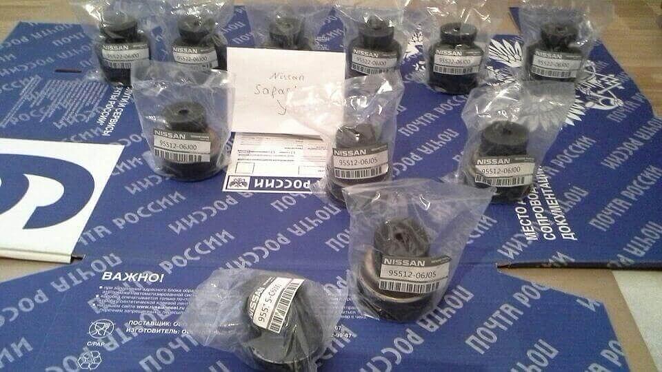 Подушки кузова комплект Nissan Safari-Patrol Y 60 с болтами фото 1