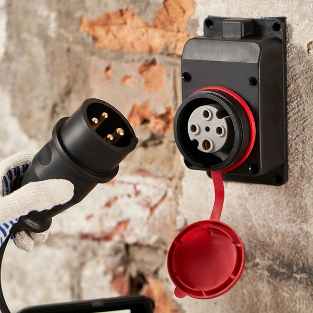 Розетка силов. Rexant 111-007 откр. зазем. крыш. IP44 черный/красный (упак.:1шт) фото 7