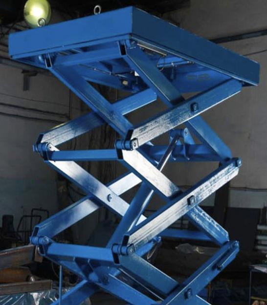 Подъемный стол 1500 кг, высота подъема 4 м, 1000x500 мм фото 1