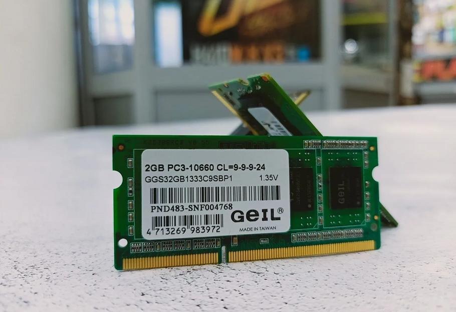 Оперативная память SO-DIMM DDR3 2Gb фото 1