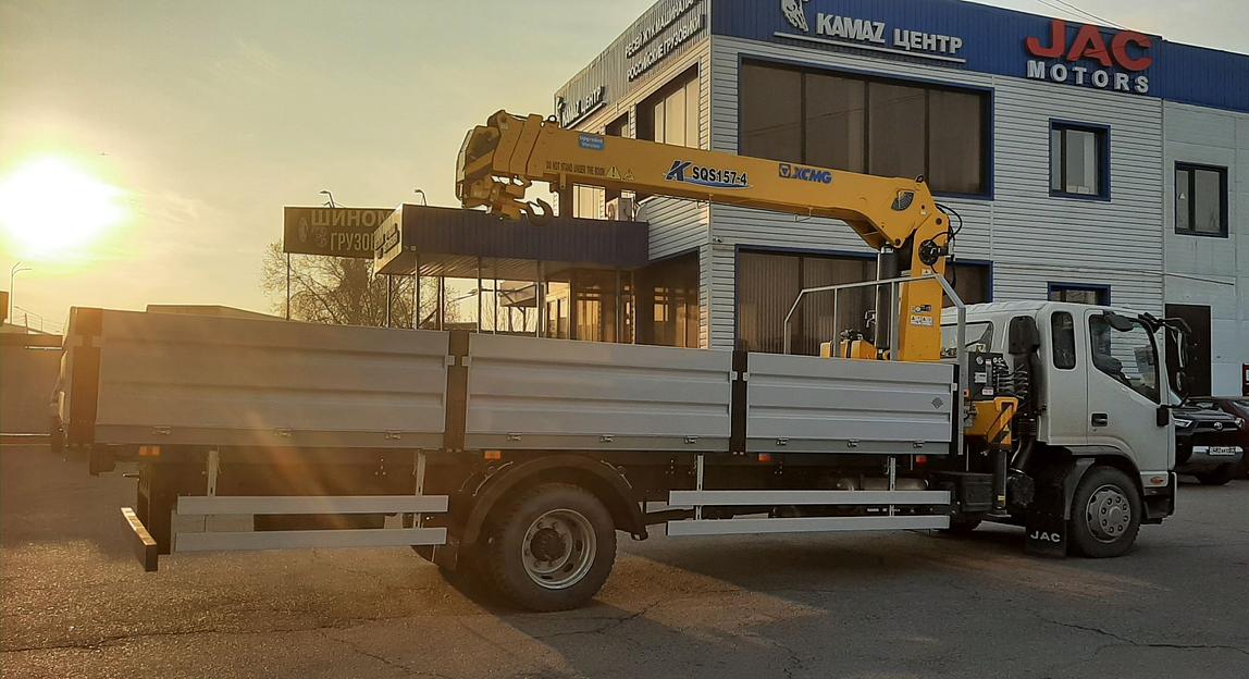Jac N120 Бортовой автомобиль с КМУ XCMG фото 5