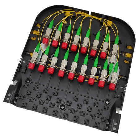 Оптическая кросс-муфта ОКМ-3023-18SC-162-М(П)-18К/2PLC8 (Черная) винты с пластиковой головкой фото 10