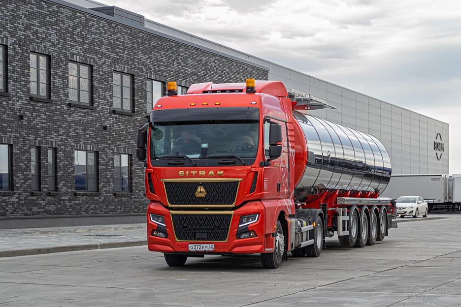 Нефтевоз 32 м³ четырёхосный 914221-02 фото 2