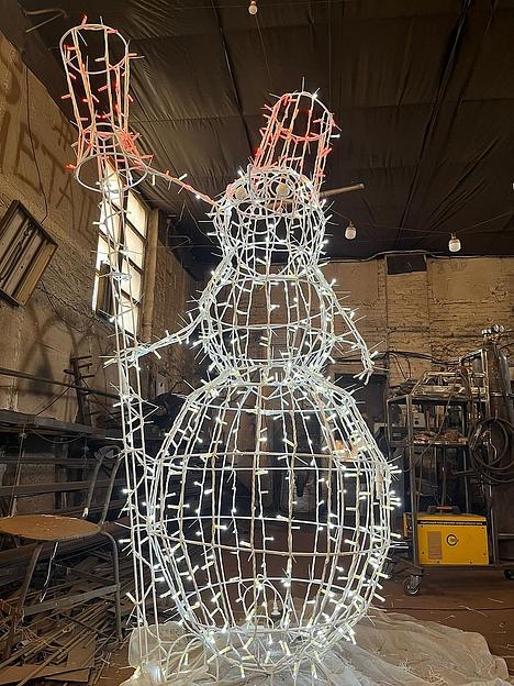 Металлическая световая фигура 3D «Снеговик» с диодным освещением ОПТ  фото 4