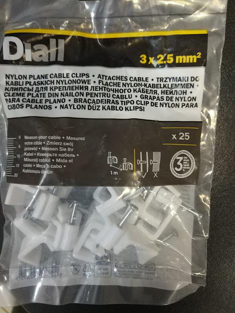 Скоба пластиковая плоская 3×2.5 мм, 25 шт опт фото 1