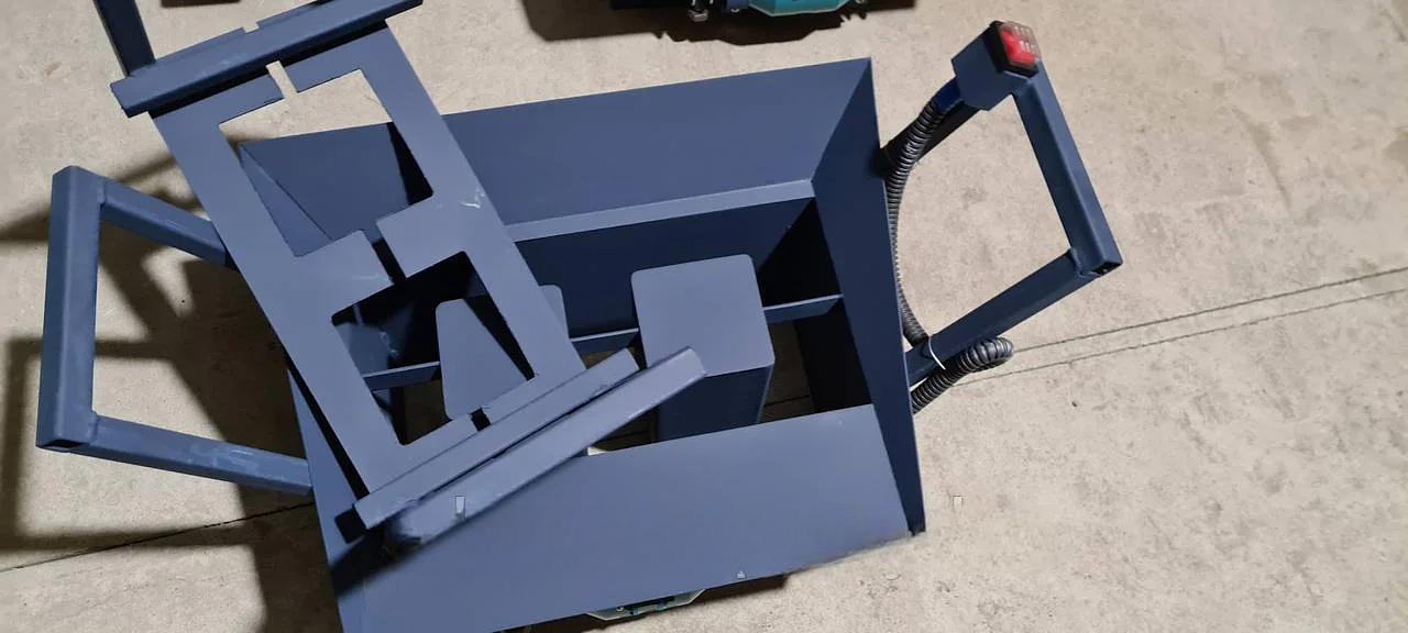 Станок для шлакоблоков и пескоблоков «Гном» квадрат фото 1