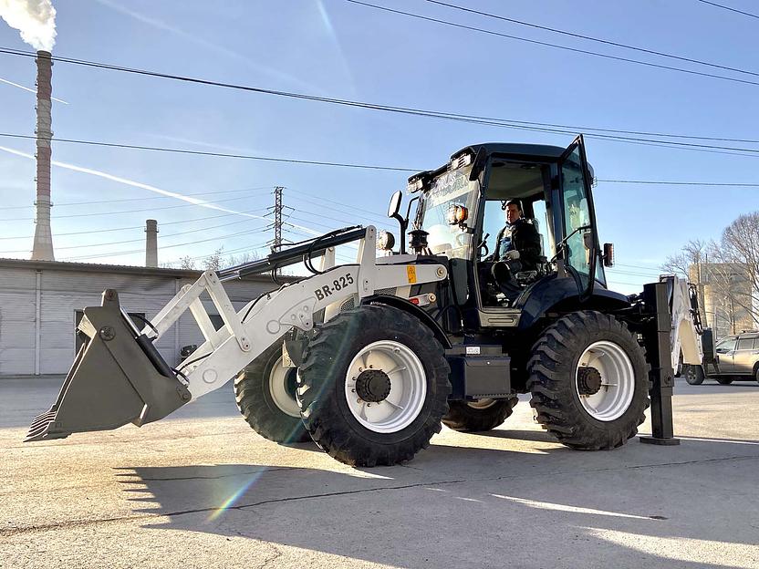 Экскаватор-погрузчик Borus BR-825 фото 7