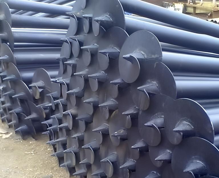 Винтовая свая 2 м d 57 3 мм, грунт, черный фото 1