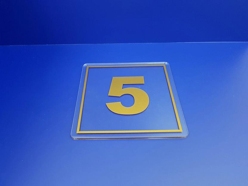 Номер окна-кассы (акриловый) фото 2