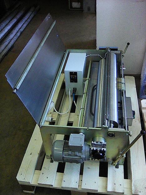 Клеемазательная двухвалковая машина 2КМ-40Г(Х), 60Г(Х) фото 2