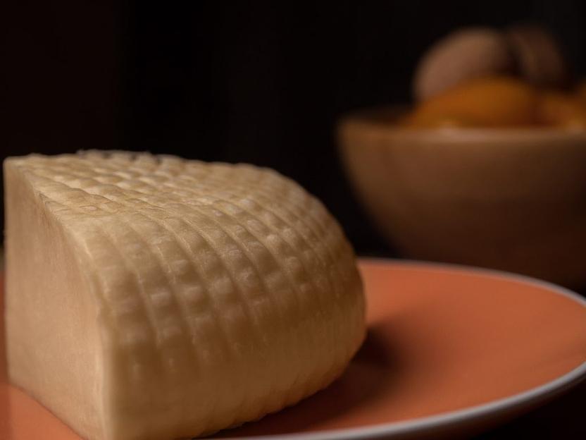 Крафтовый сыр «Восточная сказка» цилиндр 5 кг фото 1