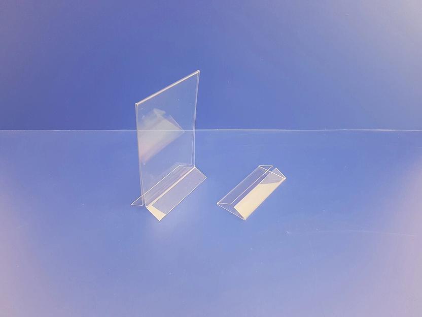 Двусторонняя, вертикальная подставка  из пластика – тейбл тент, менюхолдер из прозрачного Пэт 1 мм. формат а5. фото 4