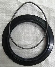 375-2402052 Манжета редуктора и раздат.коробки 2.2 с пружиной опт фото 1