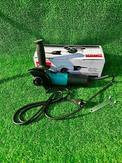 Угловая шлифмашина Makita 9558 HN фото 1