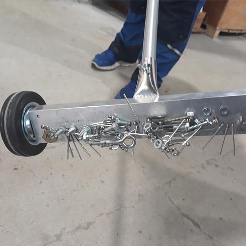 Магнитный телескопический сборщик на колёсах, 330 мм фото 9