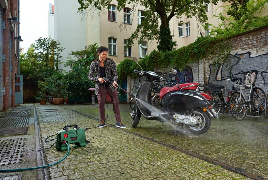 Минимойка Bosch EasyAquatak 120 1500Вт фото 2