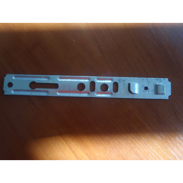 Анкерная пластина (неповоротная) КВЕ Rehau 165 1 мм опт фото 1