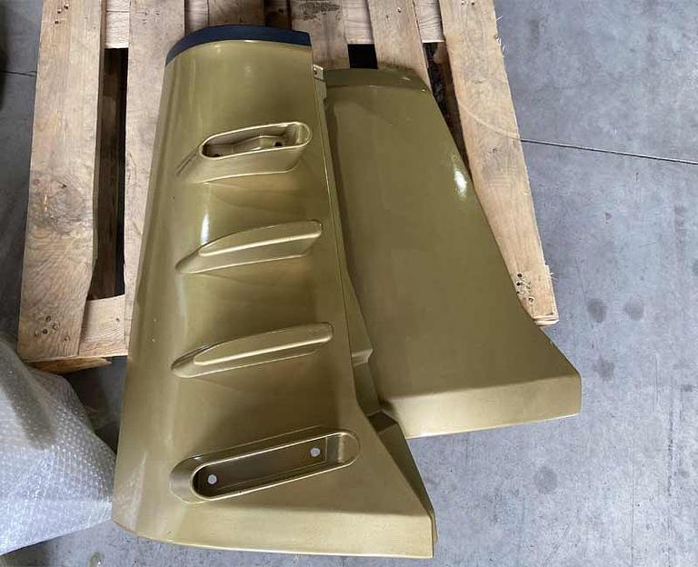 Обтекатель кабины левый внутренний+наружний золотой Х3000 DZ14251110058-0060 фото 1