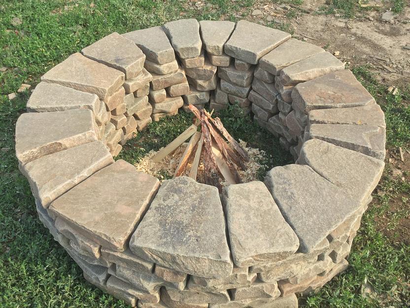 Очаг из камня песчаника галтованного Серого 6 колец /шт (900/1400 мм) фото 1
