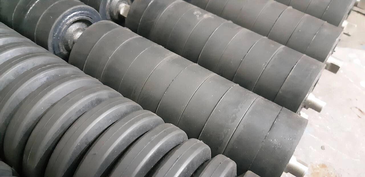 Амортизирующие конвейерные ролики диаметром 143 мм, профиль прямоугольный фото 2