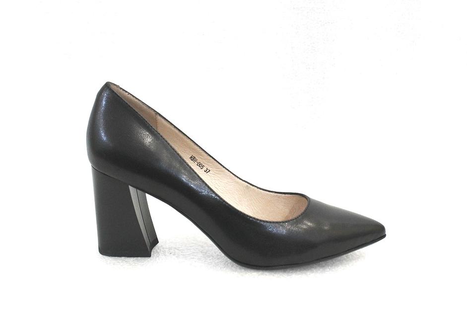 Туфли женские, чёрные, натуральная кожа, каблук 8 см фото 1