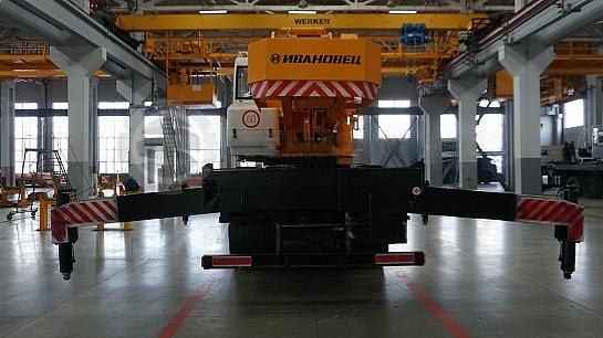 Автомобильный кран Ивановец КС-45717К-1Р г/п 25 т фото 7