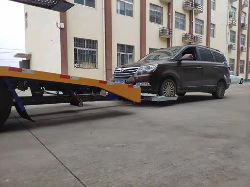 Эвакуатор двух ярусный на шасси FAW, 4x2, кабина J6F фото 2