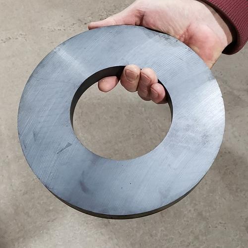 Ферритовый магнит в форме кольца 220x110x22 мм фото 5