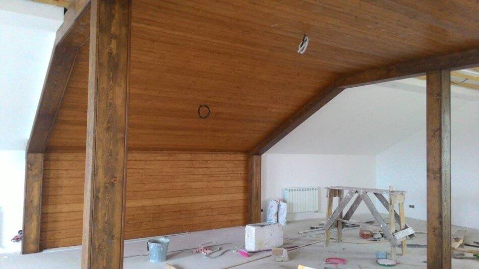 Отделка потолка деревом фото 2