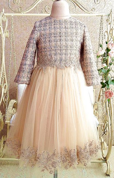 Платье «Её малышество» для девочек нарядное, золотой, 116 фото 2