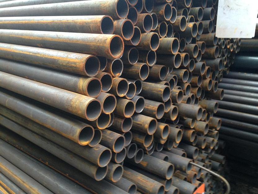 Труба бесшовная горячедеформированная 76х12 фото 2