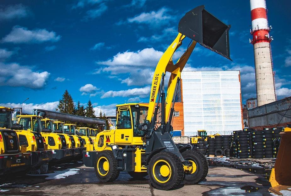 Фронтальный погрузчик «Worker ZL30» с быстросъемной кареткой (стрела 4.2 м) фото 1