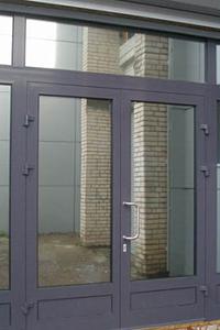 Алюминиевые двери фото 3