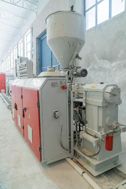 Экструзионная линия Mikrosan для производства труб и элементов водосточных систем из ПВХ фото 4