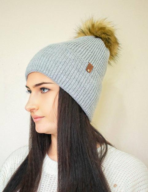 Шапка зимняя с помпоном серая ОПТ фото 2