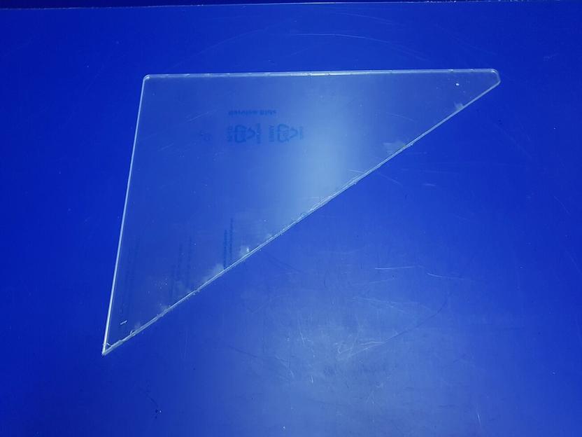 Плоский угловой отбойник из прозрачного оргстекла 8-10мм. Производство отбойников из оргстекла оптом и в розницу. фото 1