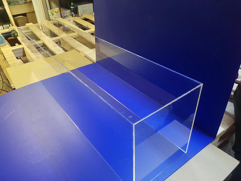 Длинный колпак из прозрачного акрила для макета или модели размер 1500х400х400. фото 1