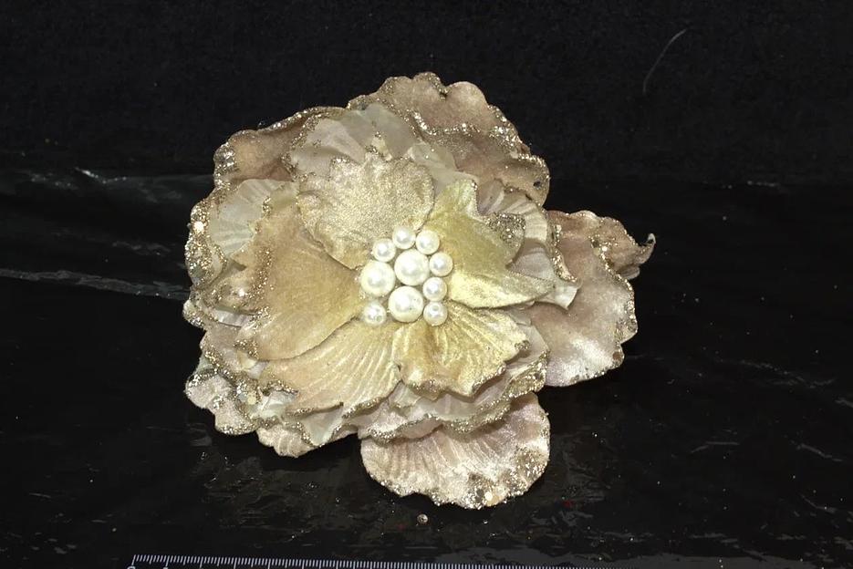 Цветок Декор на клипсе 15см фото 1