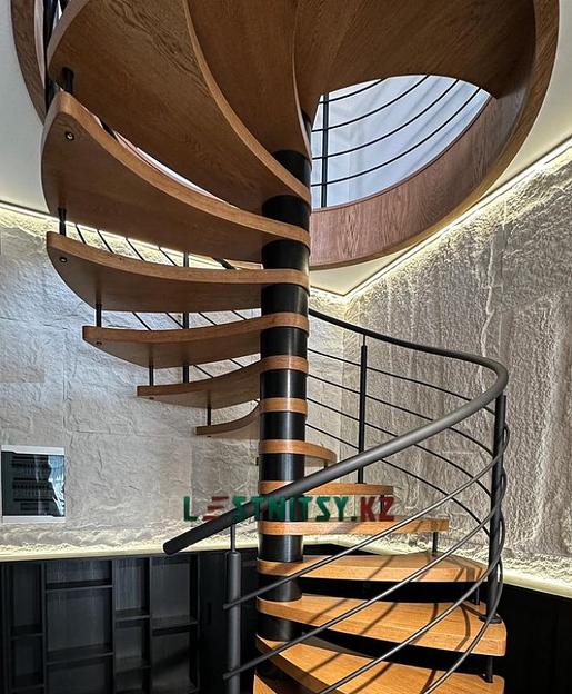 Лестница винтовая под заказ фото 3