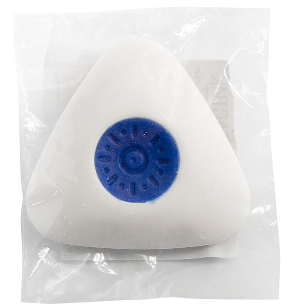 Ластик Silwerhof Trio 181152 треугольный 40х40х10мм каучук термопластичный белый пластиковая сердцевина фото 2