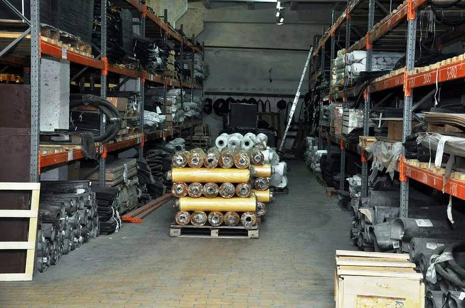 Лента под ворота толщина 4-5 мм ширина 150 мм опт фото 9