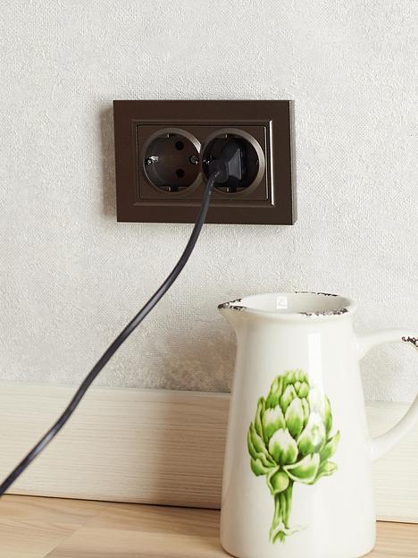 IEK BR-R21-16-K45-F BRITE Роз. 2-я с з/к без з/ш 16А в сб. РС12-3-БрТБ бр. фото 8