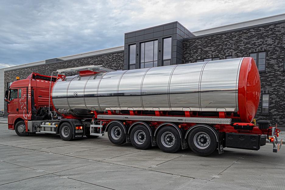 Нефтевоз 32 м³ четырёхосный 914221-02 фото 6