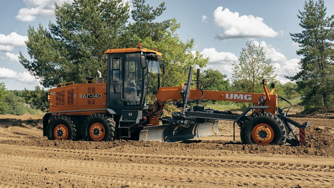 Автогрейдер UMG АГ-140 фото 8